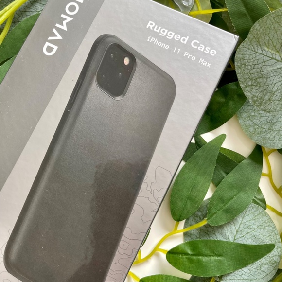 Nomad Rugged Leather Case  iPhone 11 Pro Max - Picture 10 of 10